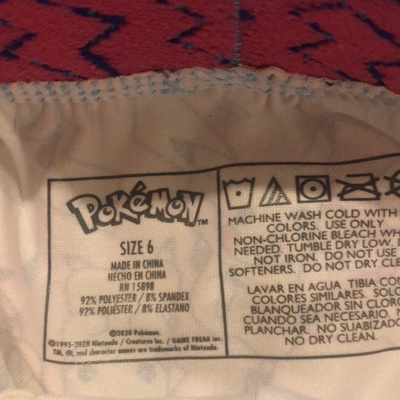 Boys size 6 Boxers - Picture 4 of 4